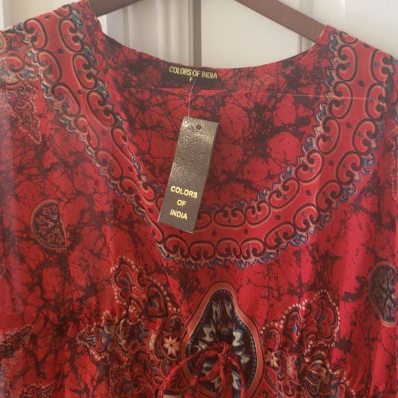 Beautiful cover up - Picture 2 of 3